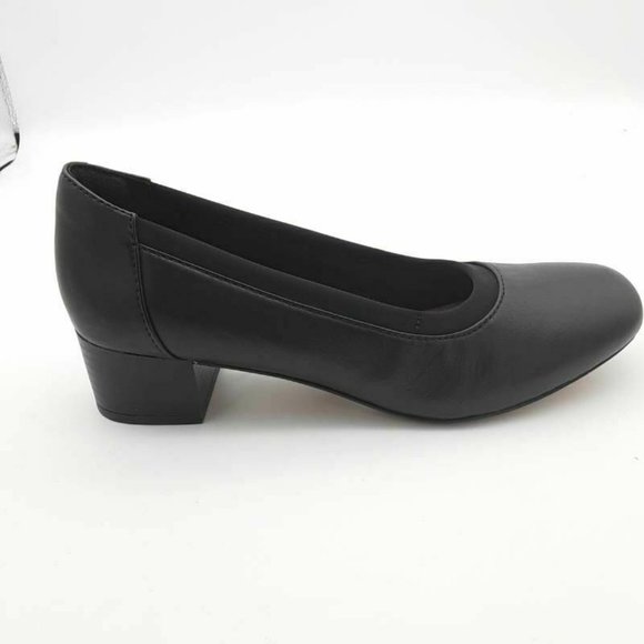 clarks chartli fame pump